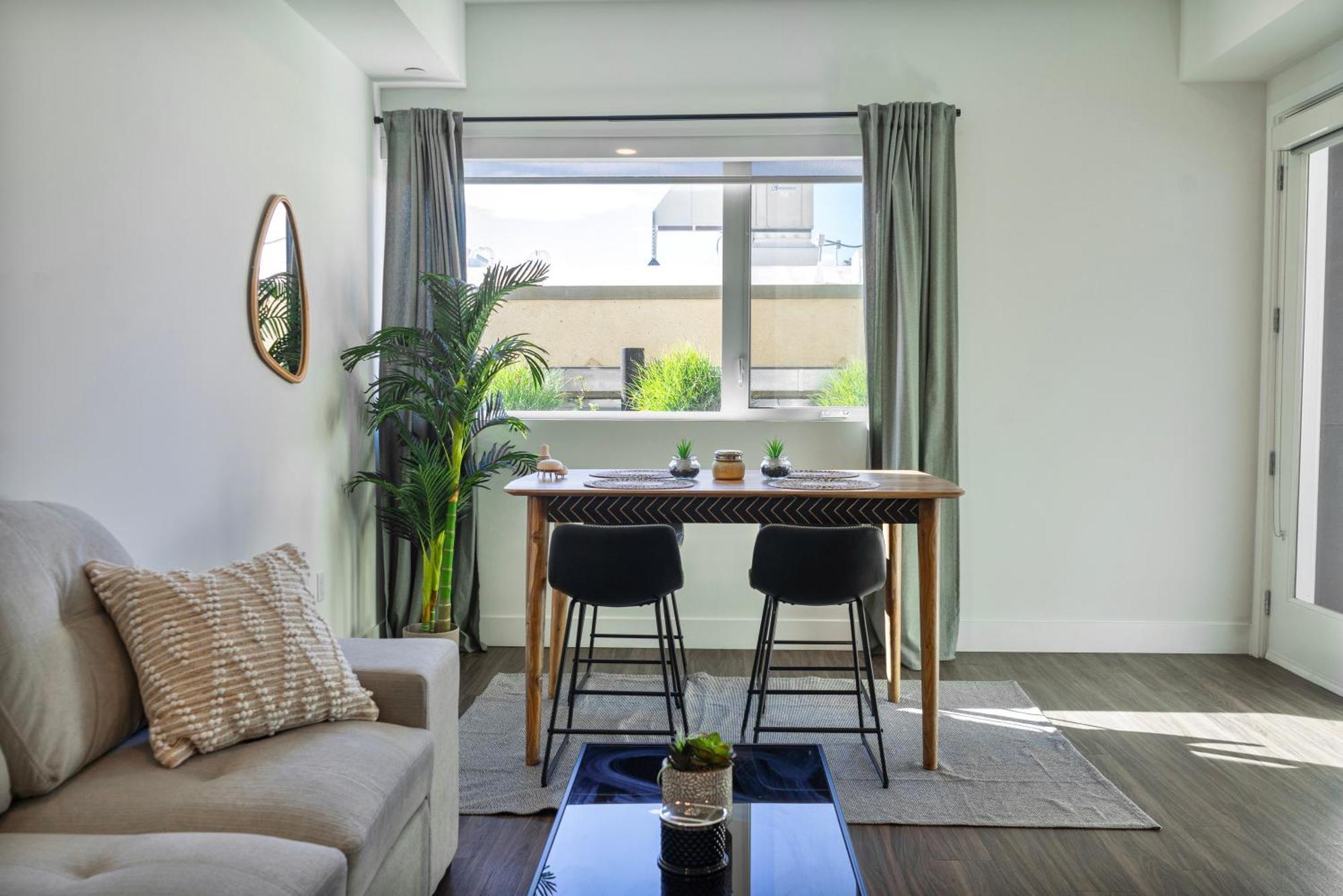 Appartamento Bright & Stylish 1-bedroom, Walk To Netflix, Perfect For Long Free Parking Los Angeles